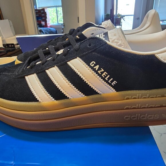 Size 10 - adidas Gazelle Bold - Core Black / Cloud White / Gum- Womens - IE0876 - Picture 1 of 16